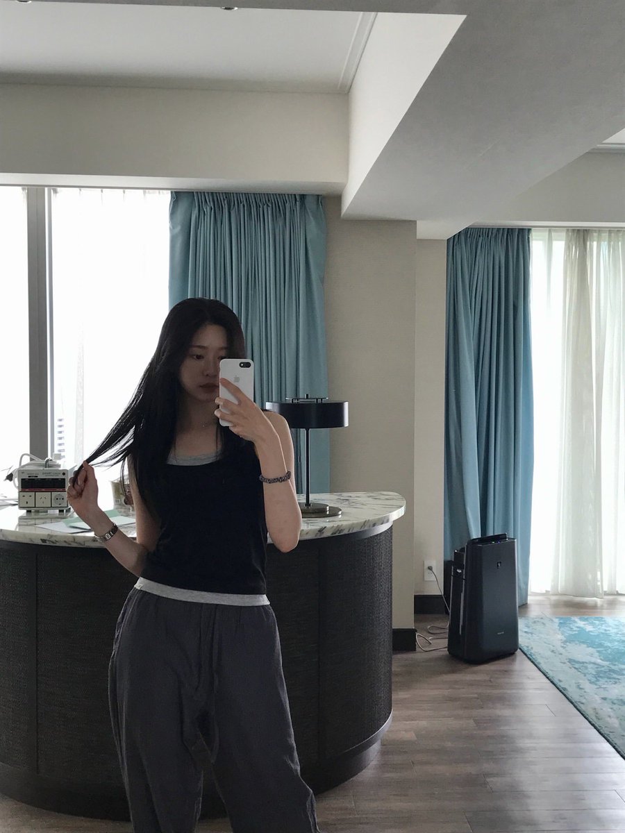 Kim Minju Updates tweet media