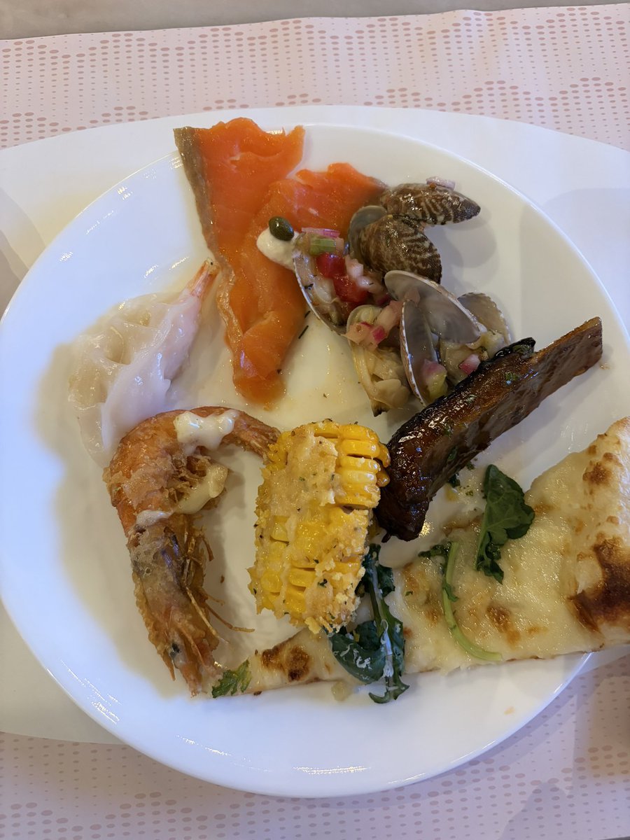 ee_ee_3's tweet photo. 언니 찬스로 지금 먹는 중이야!!
빕스 오랜만에 왔는데 존맛이다🤤

그리고 빕스 레스토랑 간편식까지 같이 구매해서 10만원 채워 네이버페이 5만 포인트 받기로 함ㅋㅋ

대박저렴하게 먹는당👍 https://t.co/lydRMTkWlp