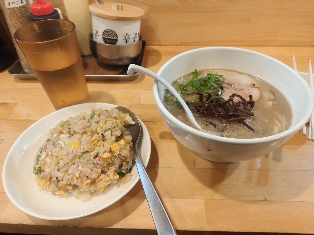 schiff_o3o's tweet photo. ラーメンしか食べたことなかったけど、同僚が焼飯が美味しいのよ！って言うから食べてきました
確かに美味しい https://t.co/ws56JOj7Sg
