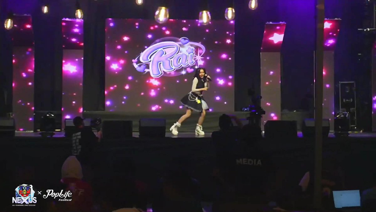 __raire's tweet photo. i had such a blast performing for toycon! im glad the audience had fun, and so did i 💜
missed my performance last Toycon Nexus!?
You can watch it here: https://t.co/NtXNNdr5q1
#RaiofSunshine #Idol #ToyconPHOfficial #ToyconNexus #toyconph https://t.co/OW3c6aSnF8