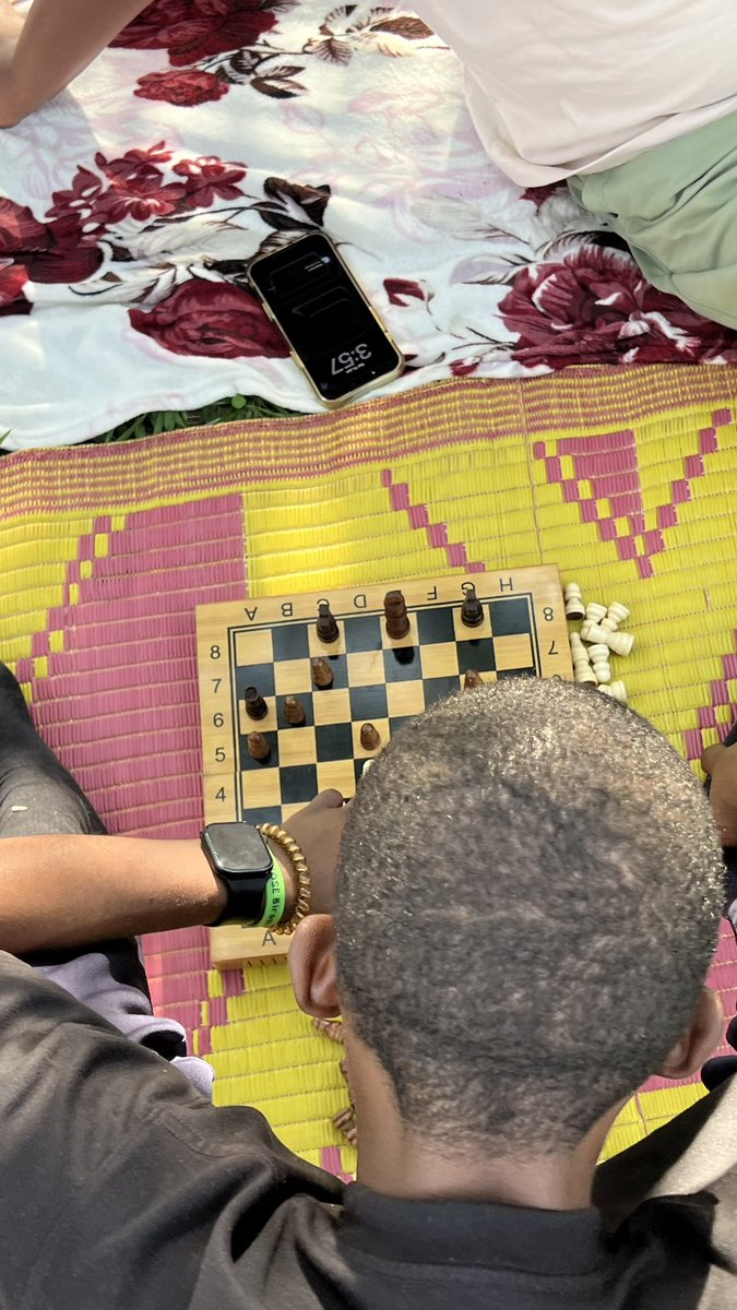 berabose_'s tweet photo. What we are building?

Community. Books. Conversations. No alcohol. No phones. Nature.

we’re so keen to promote a culture of reading, sobriety and mental wellbeing and many people already believe in this vision. 
Help us make it easy @CityofKigali https://t.co/AyZkbGfDD0