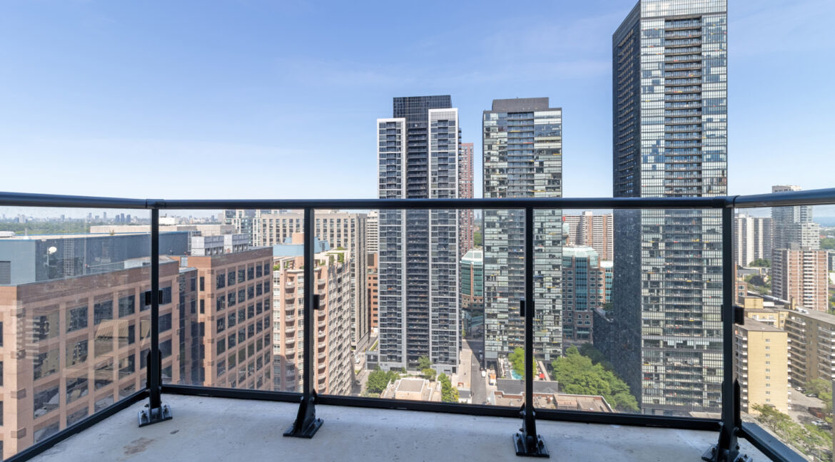 dawnaborg's tweet photo. Just Listed- 2 BDRM Condo for Sale at 634 Church Street, 2505 Toronto

🌍 https://t.co/GQLgSvf01H

Call Dawna Borg, Broker at REMAX Premier Inc., Brokerage Brokerage (416)987-8000 for more info or to book your private showing! 

#TorontoCondos #TorontoCondosForSale #TorontoMLS https://t.co/s6Wy9BMvux