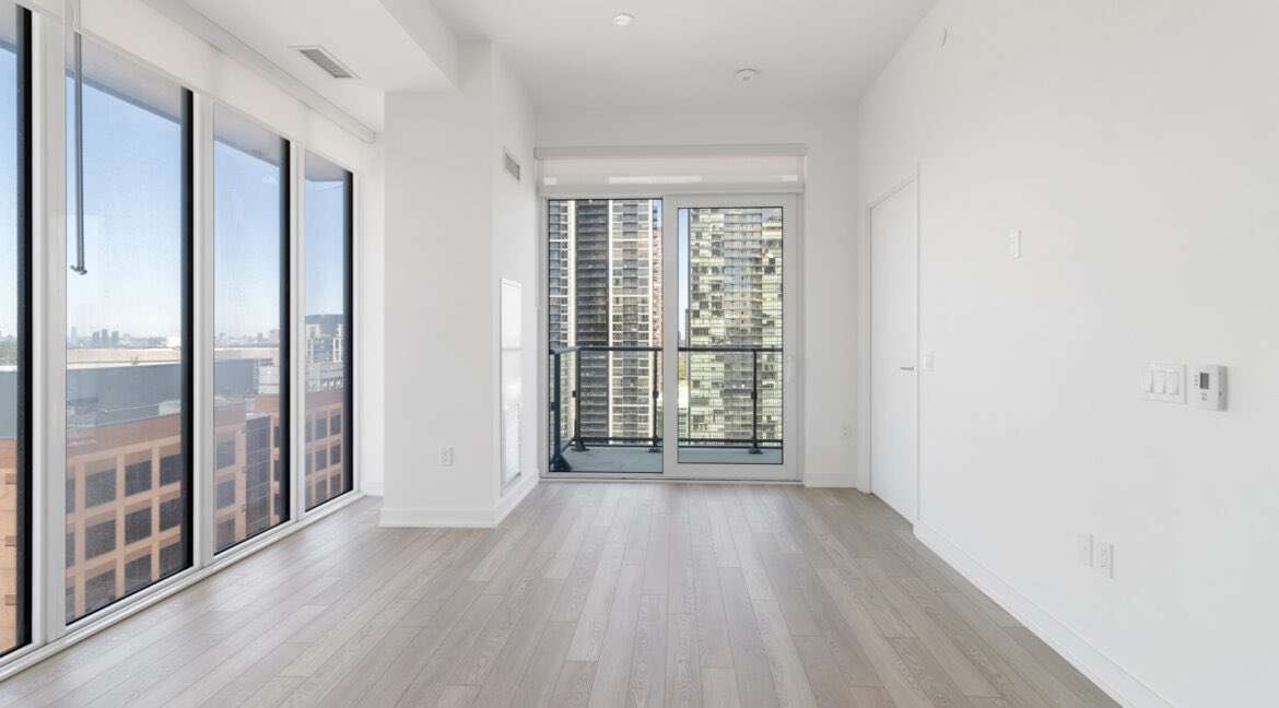 dawnaborg's tweet photo. Just Listed- 2 BDRM Condo for Sale at 634 Church Street, 2505 Toronto

🌍 https://t.co/GQLgSvf01H

Call Dawna Borg, Broker at REMAX Premier Inc., Brokerage Brokerage (416)987-8000 for more info or to book your private showing! 

#TorontoCondos #TorontoCondosForSale #TorontoMLS https://t.co/s6Wy9BMvux
