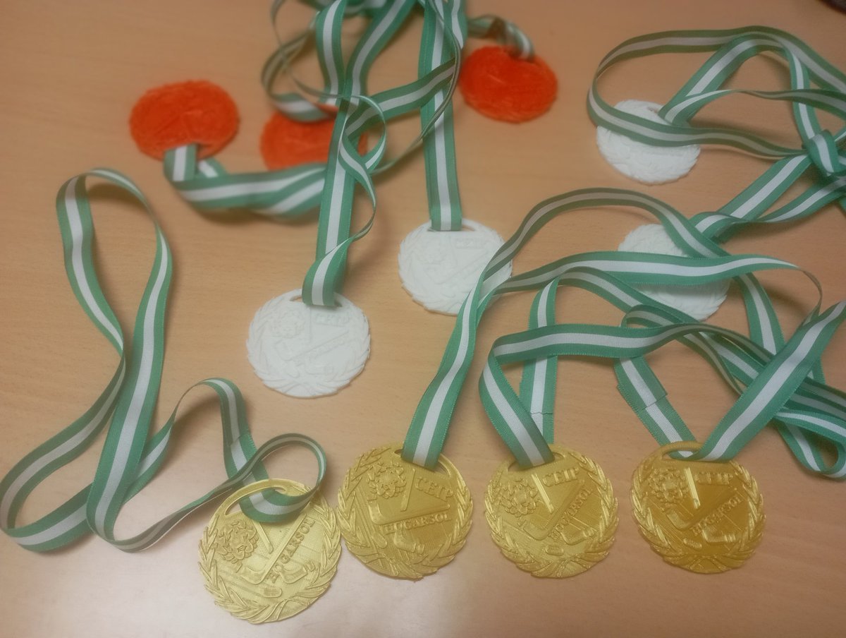 DigitalHogarsol's tweet photo. Ayer concluyó nuestro tradicional torneo de Floorball en el que participa todo el alumnado de primaria. Ha sido una edición llena de entusiasmo y emociones. Felicitamos a todas y todos los jugadores por su actitud positiva y respeto a los compañeros.
@malagaconvive https://t.co/PNSbUvGAvu