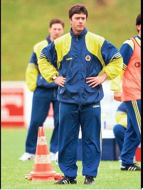 Fener1907_ 💛💙 tweet media