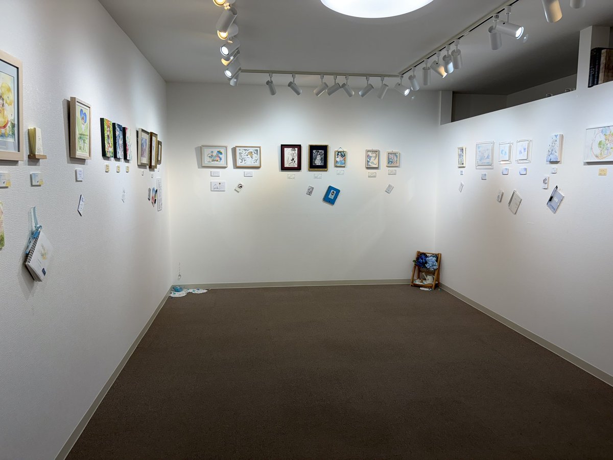 Ato10Gallery's tweet photo. 企画公募展「ぱらぱら」

[会期]
2026年6月17日(水)〜6月19日(金)
13時〜20時(最終日18時まで)
通販：2026年6月20日(土)14時〜18時

[場所]
ぎゃらりぃあと一階
(大阪市北区黒崎町14-19)

[入場料]
無料(一部作品の販売あり) https://t.co/NWX4CnJdDQ