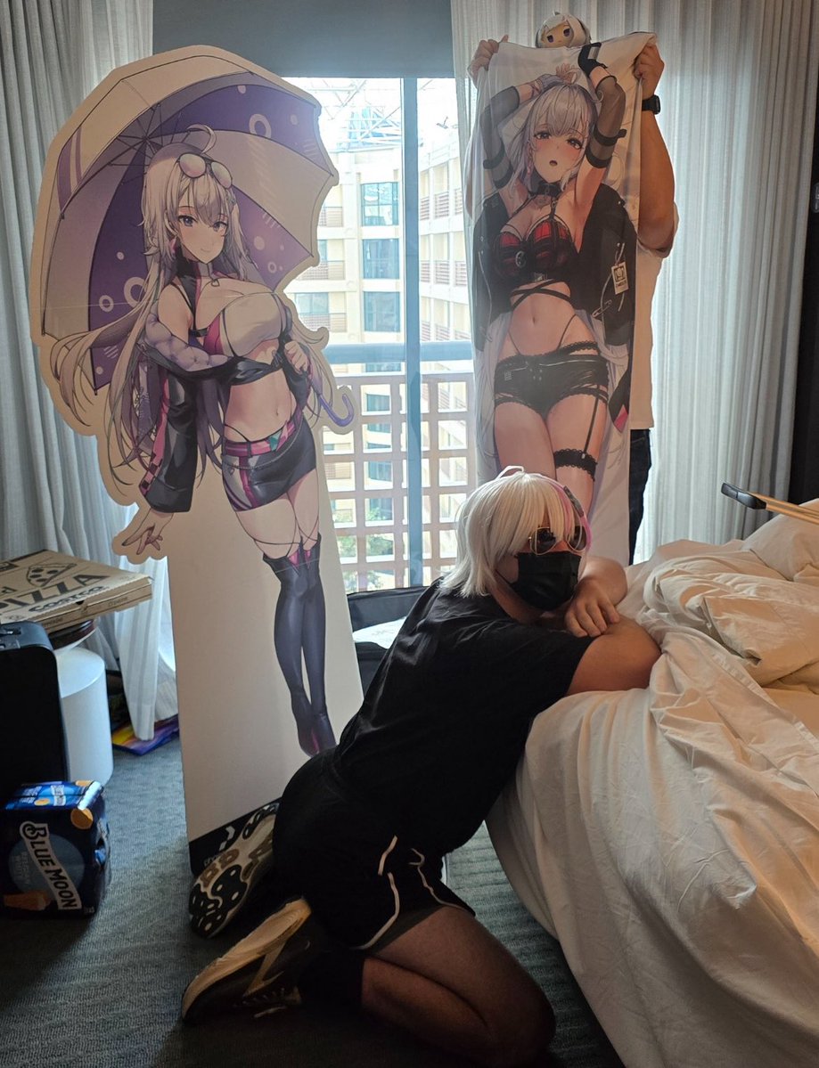 DaisyChainJ69's tweet photo. Last year I committed to following a dream hobby of mine and built my first cosplay. This year I decided to try and get some reps in by (kinda) cosplaying all the wish girls! I have a lot to learn, but I’m happy to keep going and getting better, till then; WISH LOVE #phasecon2026 https://t.co/lGp6dkTDRi