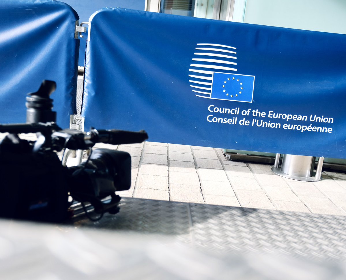 germanyintheeu's tweet photo. #Servicepost: ⏰ Coming up at +/- 09:15.
🇩🇪 Minister of State for Europe Gunther Krichbaum @GermanyDiplo @AuswaertigesAmt will give a statement ahead of today’s 🇪🇺 General Affairs Council #GAC in Luxembourg.
Watch the statement live: https://t.co/cGn7yErALO https://t.co/5NQW9axpoy
