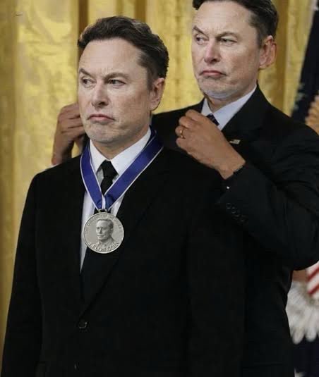 trueprem's tweet photo. @elonmusk Meanwhile world’s first trillionaire.⭐️ https://t.co/RPJVPGgV8R