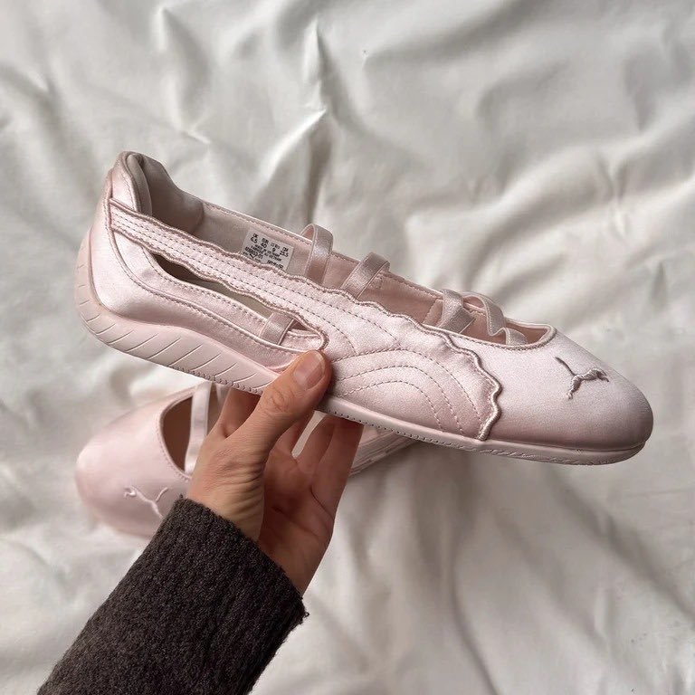 kushstuffid's tweet photo. Puma Speedcat Ballet Venus
only 💰1.100k Dp 800k sale 45%
-
udah include box ya
-
✔️ include shipping + tax + packing
💌 ask &amp; order thru dm/wa

wts po jastip korea musinsa blackfriday sale https://t.co/V9RkkOxVmh