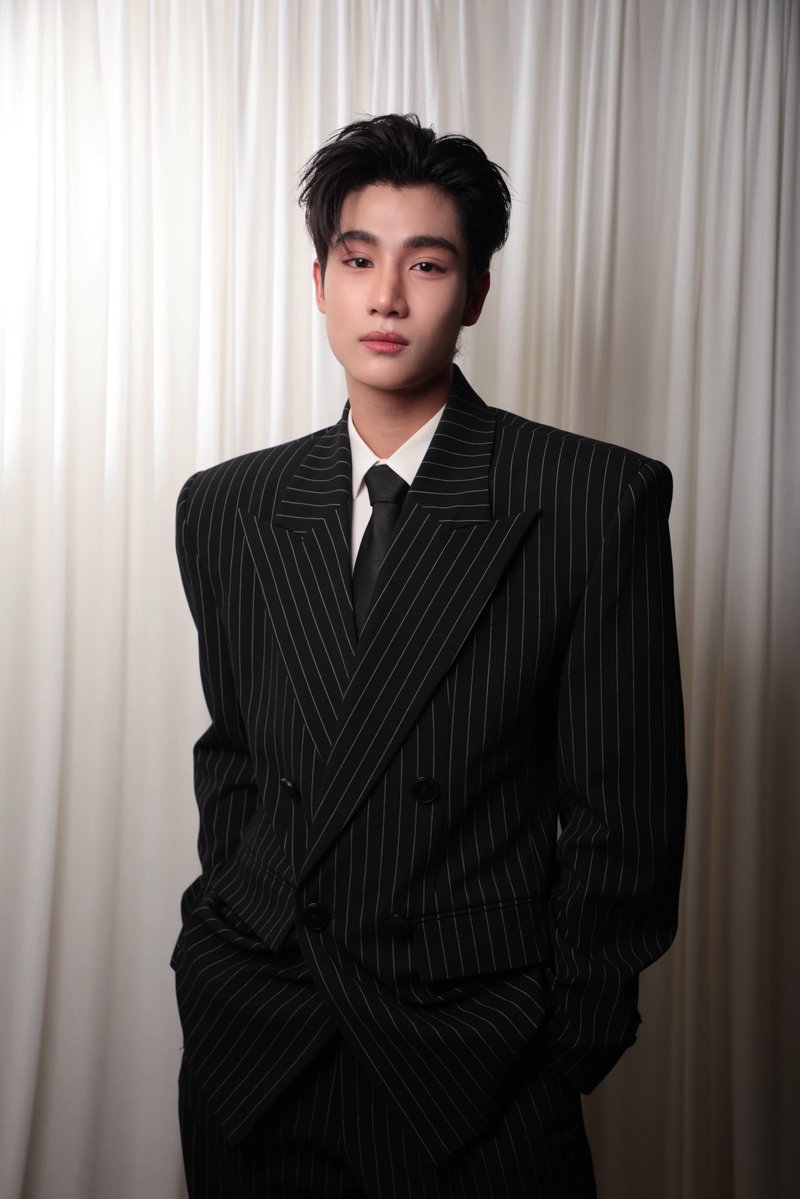 ArunRungTH's tweet photo. นี่ไม่ใช่รูปภาพ แต่นี่คือรูปหล่อควงกันมาดูละครเวทีรอบปฐมทัศน์เรื่อง #ONCEAGAIN

#innjkrsn #ongsacelcius
#อินองศา #InnOngsa https://t.co/cmO1UgoqsH