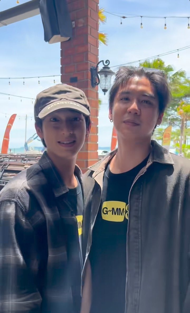 SingChimon_25's tweet photo. Still smiling because of these two 🥹✨

SINGCHIMON OUTING 2026

#GMMTVOuting2026
#SingChimon https://t.co/e3fwgcygoS