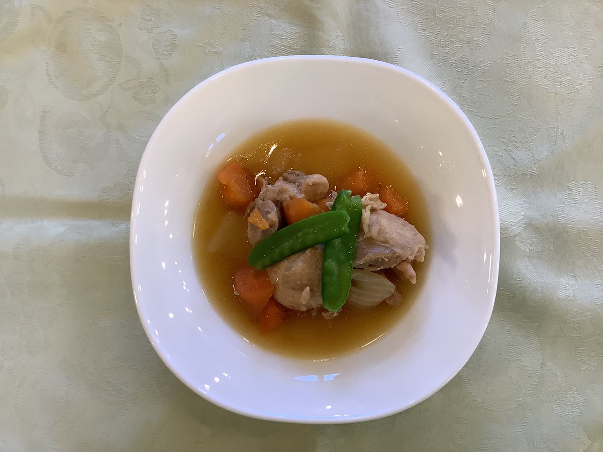MINNA_TABLE's tweet photo. A：五穀味鶏と新玉ねぎの煮物
B：五穀味鶏のパン粉焼き https://t.co/Gcl6NFiUcA