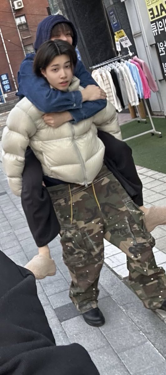 ohyulke's tweet photo. 🫳🤍 https://t.co/q5a7BxHKxy