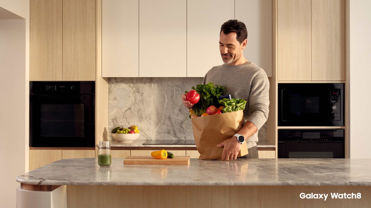 SamsungGreece's tweet photo. Με το #GalaxyWatch8 καταγράφεις τα γεύματά σου και βλέπεις το ιστορικό σου μέσα στη μέρα, για να έχεις τον έλεγχο της διατροφής σου, εύκολα.⌚✨
Μάθε περισσότερα: https://t.co/2bgooIMWEP
#Samsung #SamsungGreece https://t.co/FTsld0n9jn