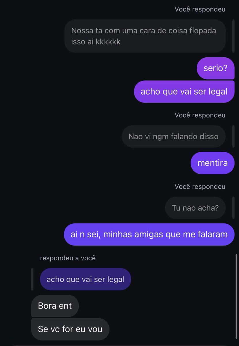 unhure's tweet photo. eu convencendo o bb ir pra uma festa da faculdade dele que NEM ELE sabia que ia ter https://t.co/c0nfaEpMzJ