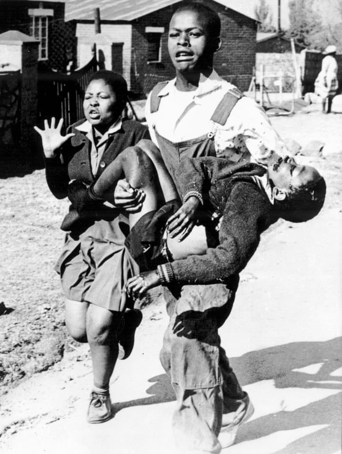 valavoosh's tweet photo. The photograph that shook the world awake to what was happening in apartheid South Africa. Today marks the 50th anniversary of the June 16 Soweto Uprising in which learners led a peaceful protest against the imposition of Afrikaans as the medium of instruction. 
📸: Sam Nzima https://t.co/TvzmfQt7n8