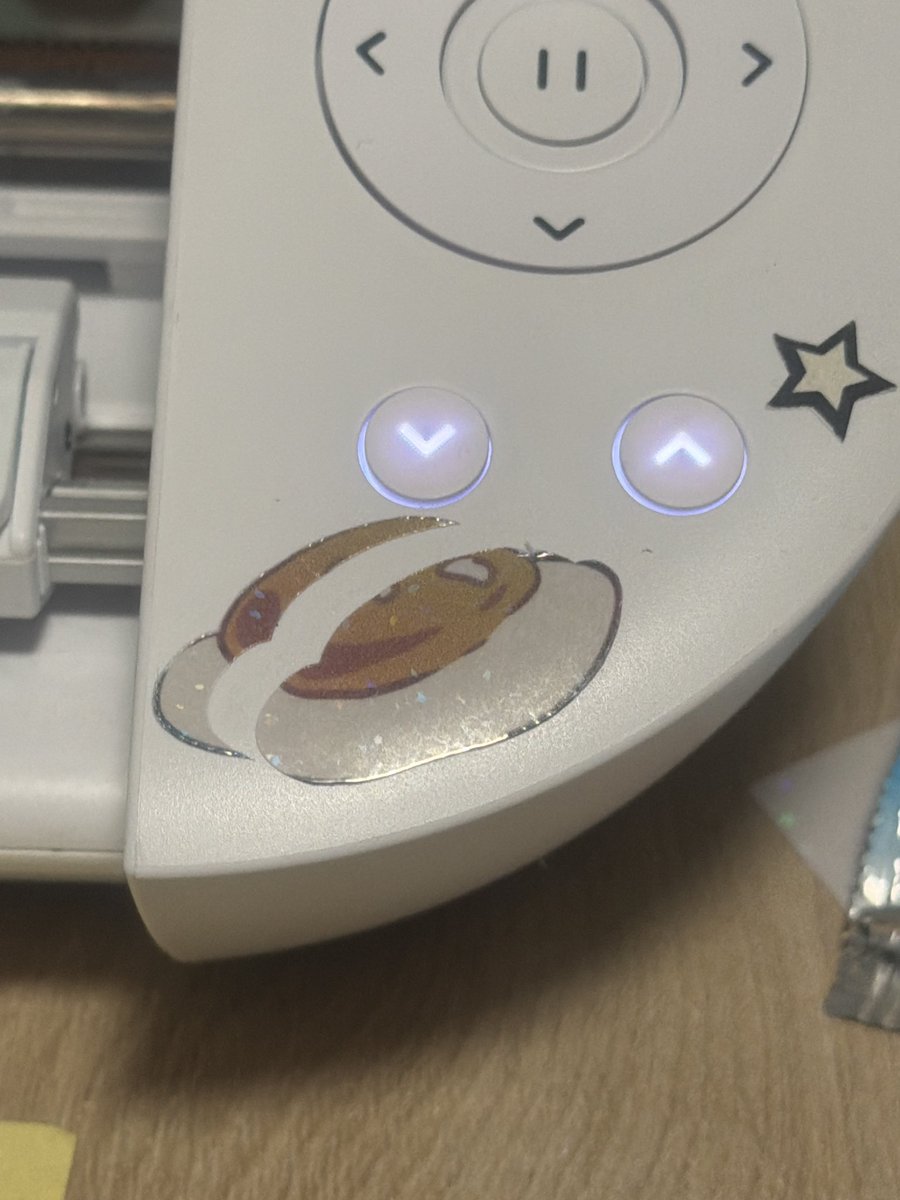 FeliksLart's tweet photo. Coming back to X with egg stickers!! Look how cute they are!! + broken eggs lol #stickers #stationary #egg https://t.co/xa3lIOoDNd