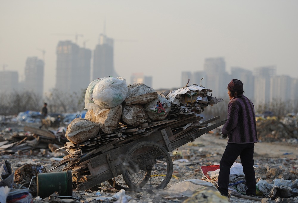 im_jrish's tweet photo. @dominictsz Right behind those skyscrapers, you will find people from the lower caste of Chinese society who are truly struggling.

This is the reason why social media is banned in China. https://t.co/FViZ3vwjLe