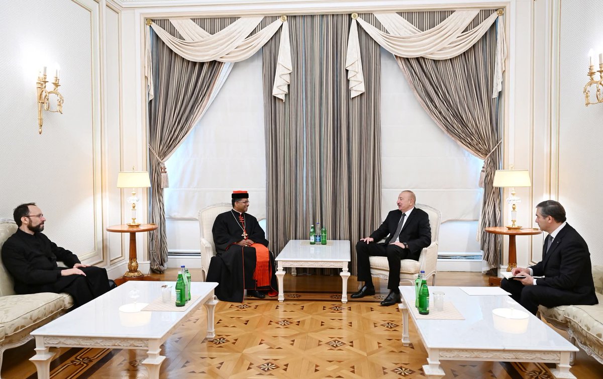 YAP_1992's tweet photo. Prezident İlham Əliyev Müqəddəs Taxt-Tacın Dinlərarası Dialoq üzrə Dikasteriyasının prefekti Corc Ceykob Kuvakadı qəbul edib.

https://t.co/C2ta0bhBDY https://t.co/iIGd6OMdVQ