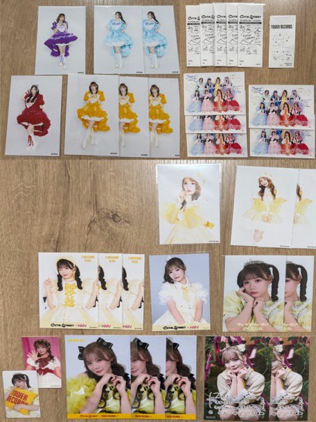monomon1973's tweet photo. きゅーすと 過去抽選 ポストカード ブロマイド 交換

譲)画像のもの

求)トレカ類(CSであればメンバー問わず紙、クリアどちらも) or 買取500円/枚

 #きゅーすと交換  #きゅーすと買取 

有明1日目手渡し優先 https://t.co/tlGQvuRlmH