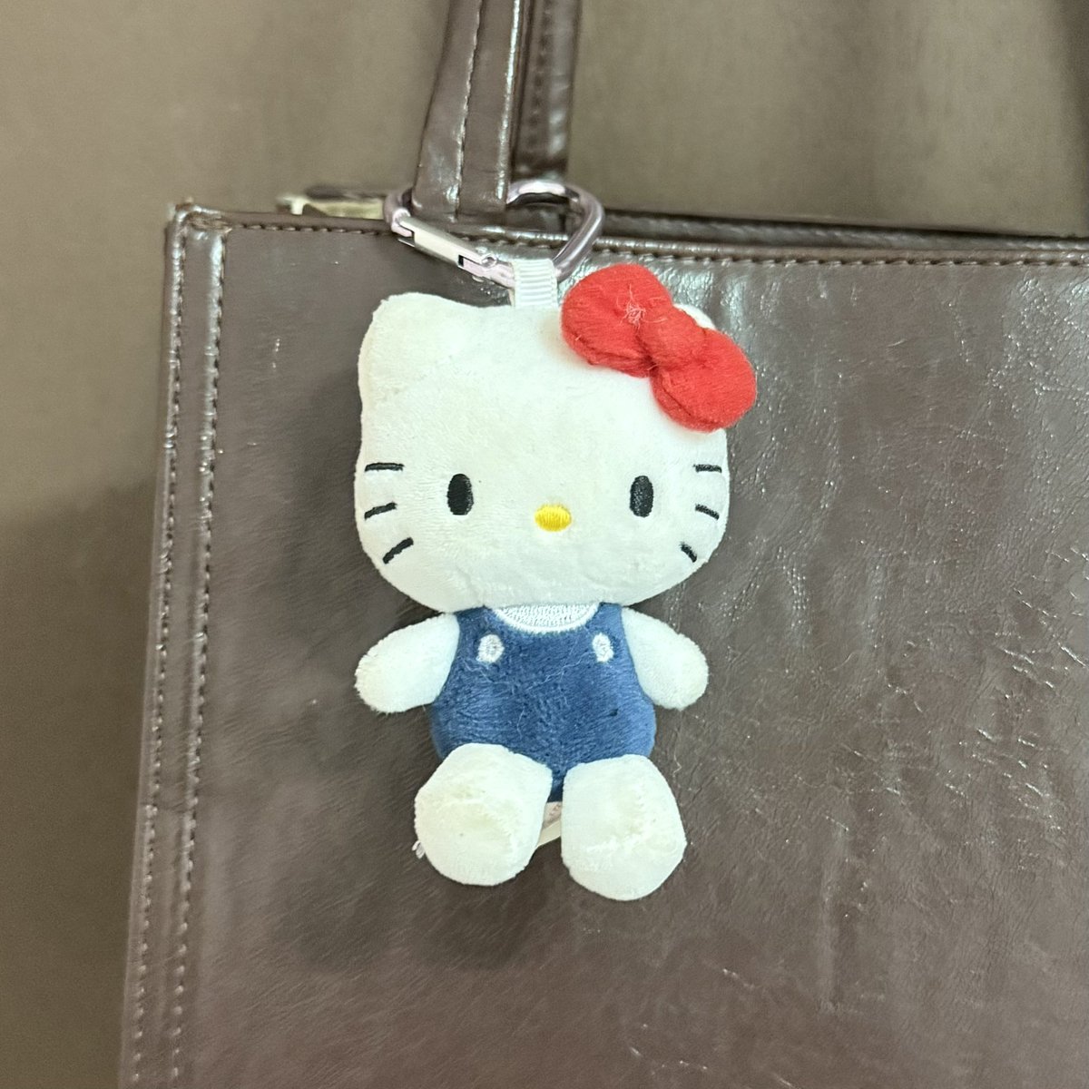 forsaleonly3's tweet photo. ส่งต่อพวงกุญแจ hello kitty ลิขสิทธิ์แท้ 230฿ รวมส่ง #ตลาดนัดsanrio #ตลาดนัดซานริโอ้ #ตลาดนัดซานริโอ #hellokitty https://t.co/rGNZgbQJBn