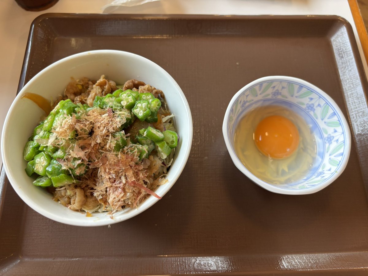 Skyline309's tweet photo. 火曜休み
朝はやはりすき家です
ラテ美味しかったなぁ🩷
色々任務があったから腹ごしらえ
遅めのランチは
牛丼ライトを
任務終えてZを満タンに、、、
と割引アプリ開いた後揺れが🫨
Zの車内に逃げ込んだ💦
東日本の時ぐらいの揺れに感じた💦
この先は平穏だと良いな🙇🏻 https://t.co/PV9Q8fczsn