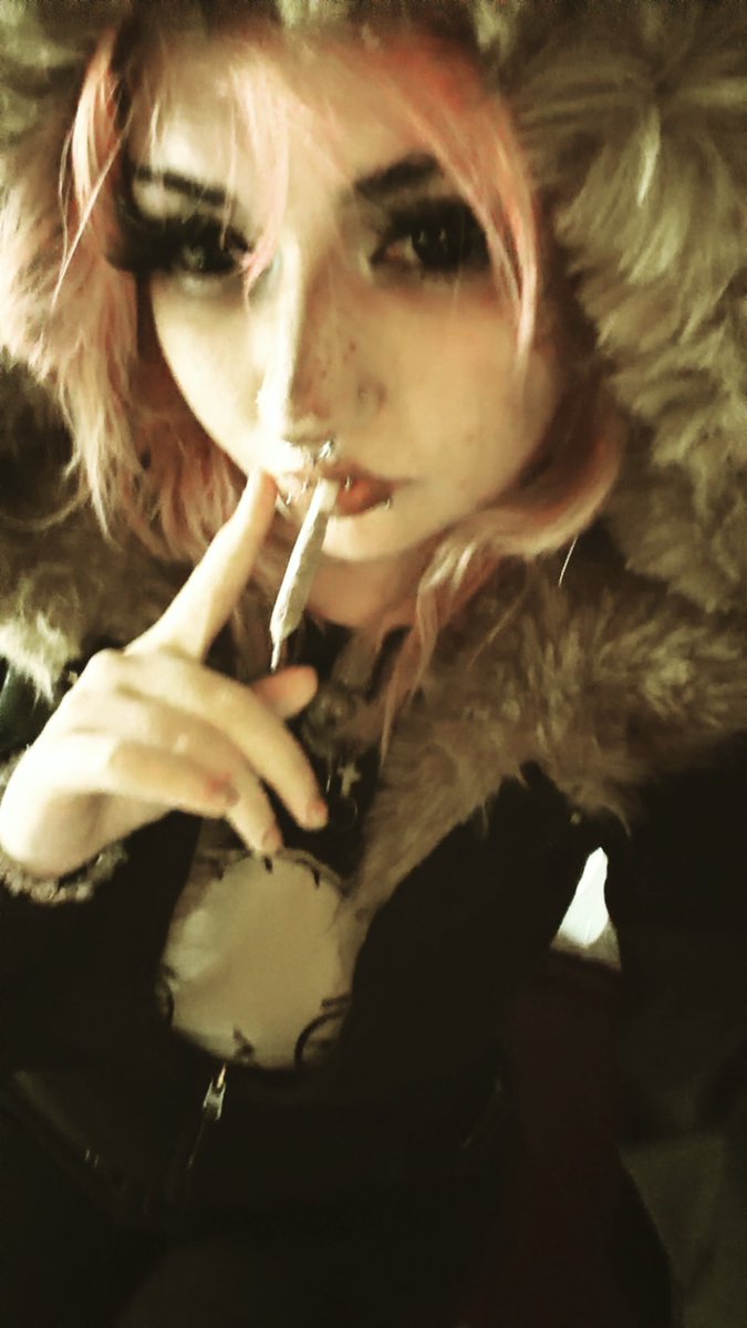 Goddess Natalia . ݁₊ ⊹ . ݁˖ . ݁ FINDOM tweet media