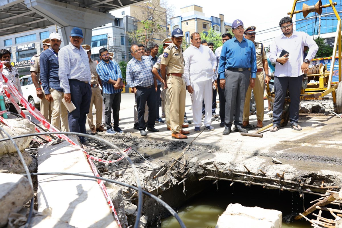 CVAnandIPS's tweet photo. Following the recent monsoon-induced traffic disruptions across the CURE region - and on further analysis it was realised that the Irrigation department is an important cog in this wheel as they control the inflows and outflows of all lakes and the sluice gates etc .Government Advisor Shri Sudarshan Reddy garu roped in all Irrigation dept officials and convened an emergency coordination meeting with officials from Police, Traffic, GHMC, Irrigation, HYDRAA and Municipal departments, followed by a joint inspection of critical waterlogging points in cyberabad area . 

A key decision taken was to constitue special engineering teams which will  undertake detailed field inspections at Malkam Cheruvu, Khajaguda Lake, Mandikunta, Gurunath Cheruvu, Miyapur, Biodiversity Junction, Kondapur and other flood-prone  locations. These teams will assess drainage connectivity, water flow channels, encroachments and other factors contributing to flooding, and recommend both immediate remedial measures and long-term sustainable solutions.

I emphasized that effective flood  and traffic management requires constant coordination among all departments . The main problem is that different departments handle different parts of the inflow channels - the water bodies- the outflow channels and there is serious coordination issues amongst the officials of these agencies. The visit really helped in coming to a understanding on how to solve these issues as we saw physically the  reasons for the havoc. As for police , remaining on the ground during rainfall events, identifying alternative traffic routes, maintaining surveillance in low-lying and flood-prone areas, and ensuring swift interventions wherever required is the SOP.