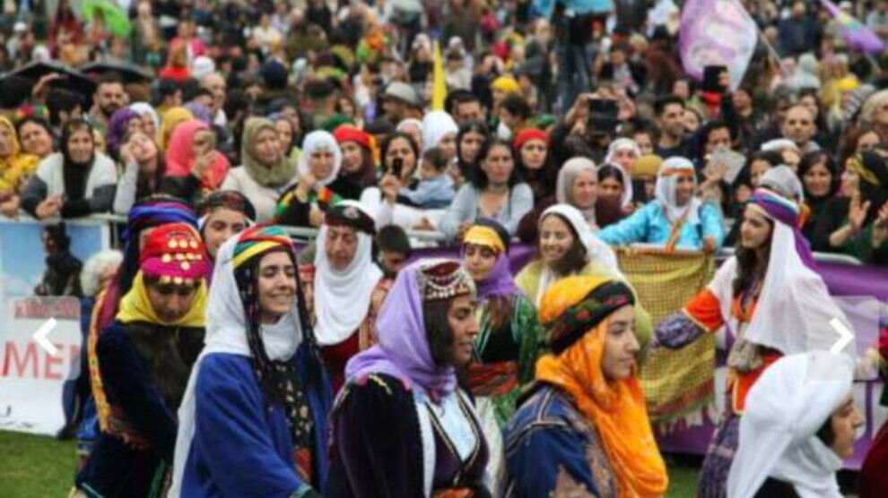 anfhaber4's tweet photo. KCDK-E’den ‘Zilan Kadın Festivali’ çağrısı

Avrupa Kürdistanlı Demokratik Toplumlar Kongresi (KCDK-E), bu yıl 20’ncisi Almanya’nın Dortmund kentinde düzenlenecek olan Zîlan Kadın Festivali’ne güçlü katılım göstermeye çağırdı.

https://t.co/4SGVkt8klu https://t.co/22G7TGQ4qZ