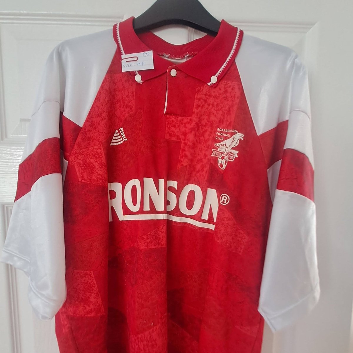 safc's tweet photo. A brilliant shirt auction is currently being run by supporter Chris Pilmer - get involved before the 10pm Sunday deadline!

Raising over £550 for the club already, head over to the Valley Bar Seadogs S.A.F.C Fan Page on Facebook to check out the brilliant range shirts available to bid on for a chance to own a piece of SAFC history. 

You can also email Chris at: doorsteps90@hotmail.com 

Thank you to Chris for organising this fundraiser and for everyone who has donated shirts 🙌