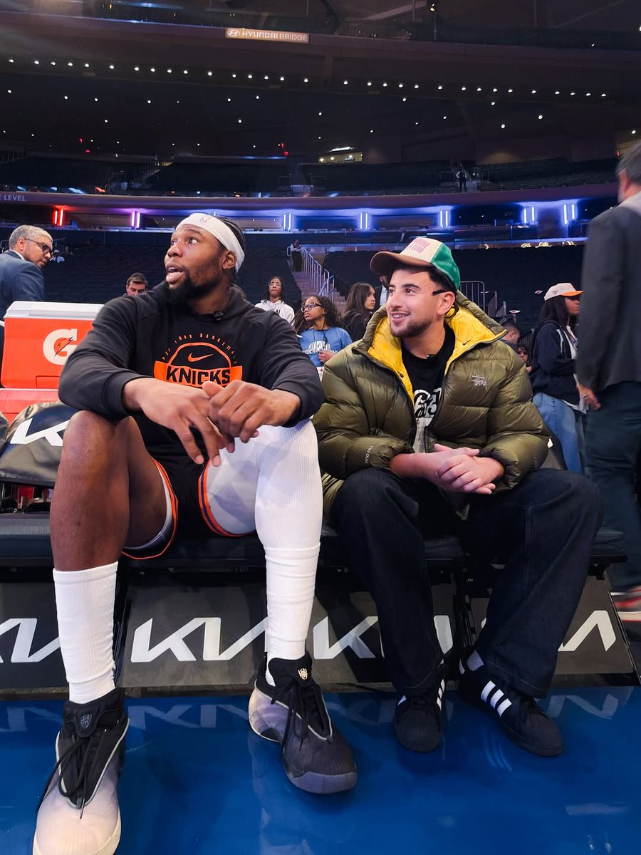 justriadh's tweet photo. J'ai passé 24h dans la vie d'un joueur de NBA 👀🏀🇺🇸

La vidéo est dispo sur YouTube 💫

Mr  merci pour l'accueil pour ta simplicité et ton authenticité..🌟

Il nous a ouvert les portes de chez lui, de son monde et j'ai découvert la vie d'un joueur de NB... https://t.co/dlgICMtFqC