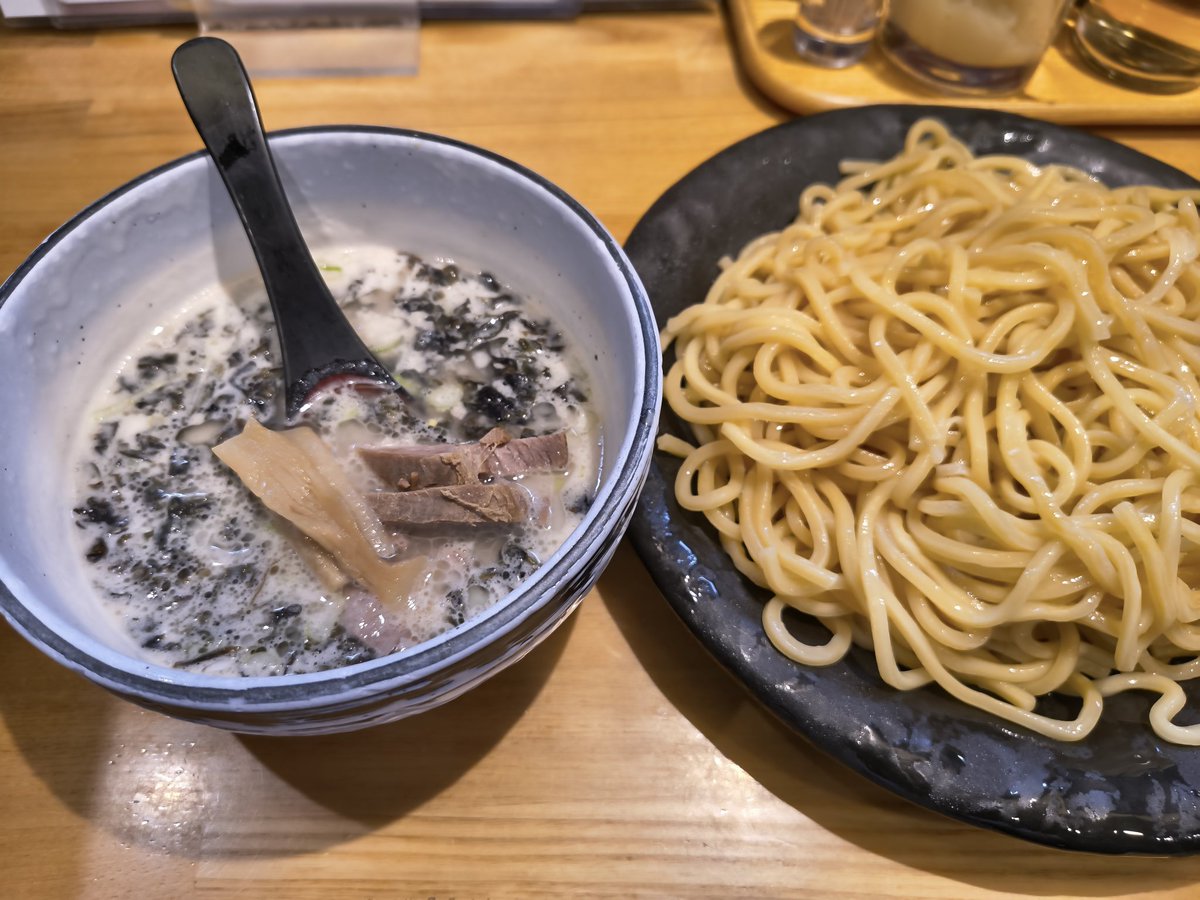 Reynard_M's tweet photo. 晩ごはんは、塩つけ麺でござる🐒 https://t.co/HYPl5XzdkZ