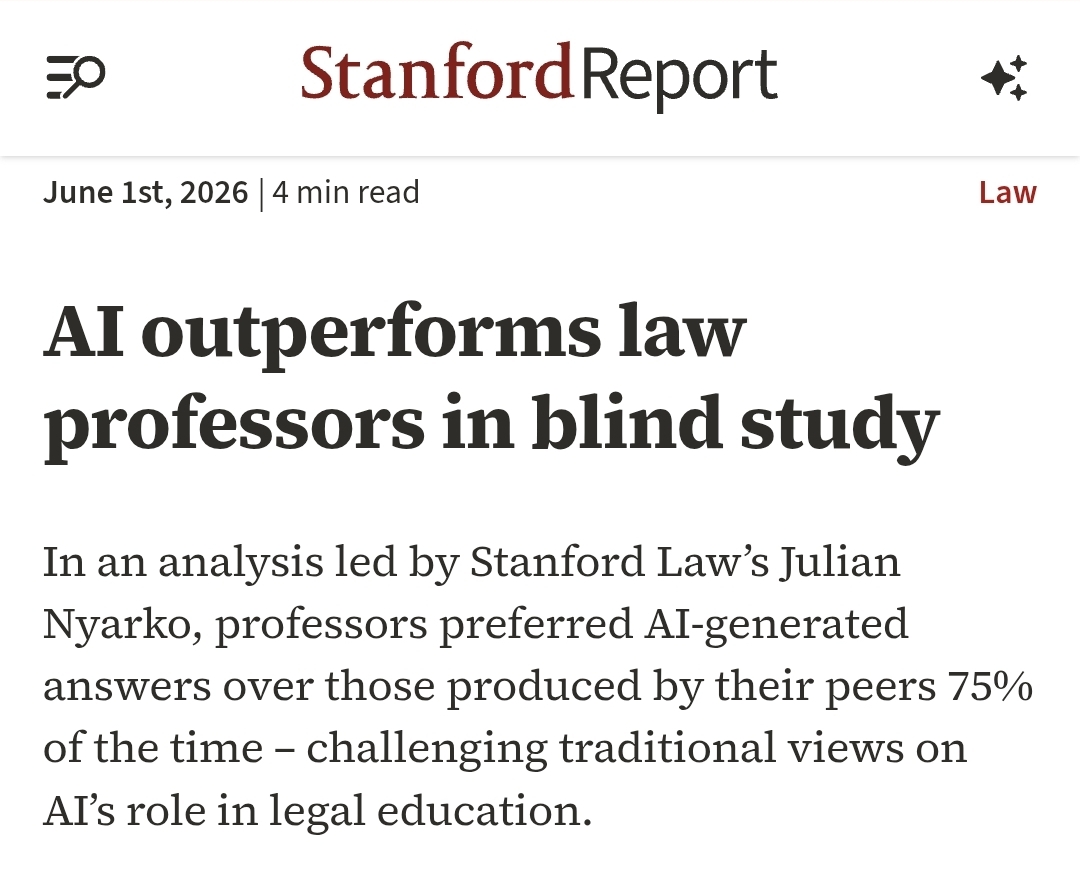 AlanDaitch's tweet photo. Stanford puso a 16 profesores de derecho a juzgar, a ciegas, si una IA responde mejor que sus colegas.

El diseño estuvo muy bien hecho: entre todos, armaron un banco de preguntas típicas de consulta y los investigadores seleccionaron las definitivas. Cada profesor respondió algunas, que también se las dieron a Gemini y a NotebookLM. Después, cada uno tuvo que elegir, en casi tres mil duelos anónimos, cuál de las respuestas le daría a un estudiante.

Resultado: la IA ganó más del 75% de las veces. De los dieciséis profesores, hubo uno solo que le ganó a Gemini y por una diferencia tan finita que estadísticamente ni cuenta, así que técnicamente empató. Los autores chequearon si era puramente por el estilo de escritura, pero no alcanza para explicarlo: la ventaja está en el contenido.

Mi detalle favorito es que NotebookLM tenía cargado el mismo libro de la materia que usan los profesores y rindió peor que el Gemini pelado, sin ningún material.

A veces, darle más contexto a un modelo es como obligar a seguir un mapa a alguien que ya conoce el camino: solo lo mareás.

Como aclaración, en este estudio puntual, midieron respuestas cortas de consulta, no clases enteras.

Me imagino al único profe que le ganó a la IA festejando como loco...