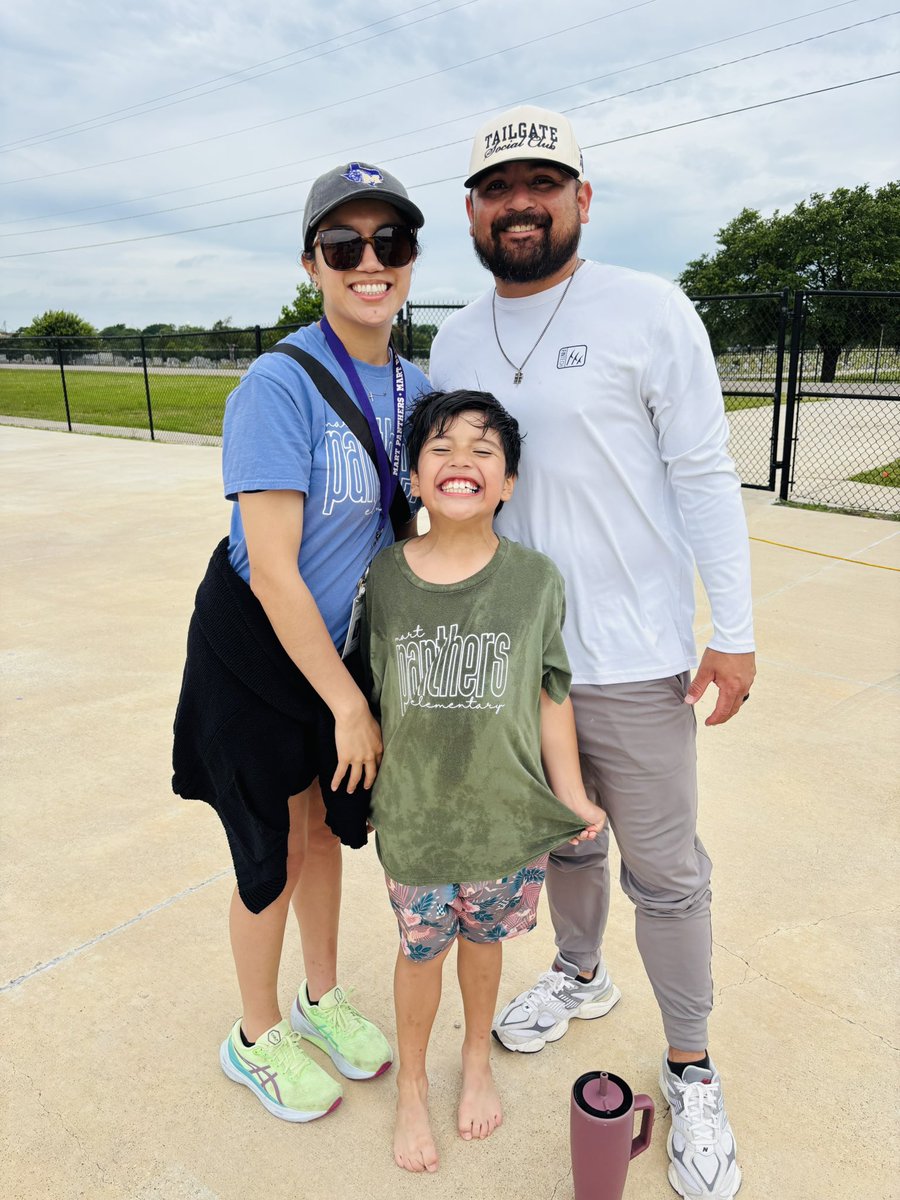 AarrhonFlores's tweet photo. Happy Birthday Zane! 9yrs! Gods is good! You have grown so much this year! Praying you have the BEST DAY today! Love you son! #Turning9 https://t.co/B0YQahhVRy