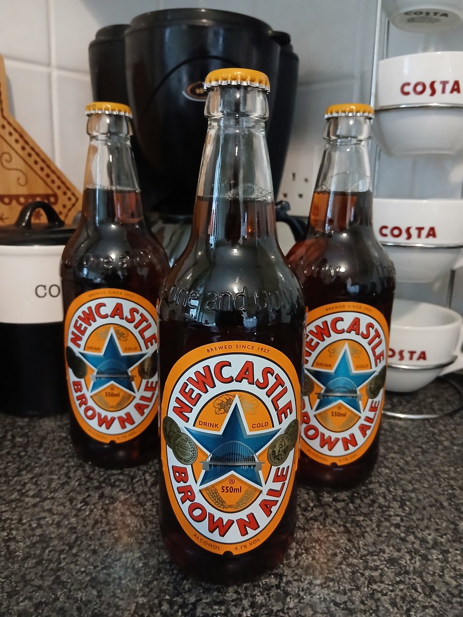 Keef_B_1's tweet photo. Β£1.00 a bottle, outstanding. If my kid's see this, don't forget it's #FathersDay on Sunday.π
#Morrisons #NewcastleBrownAle #beer #beerlover #beertalk #beertweet #BeerX #bargain #TuesdayThoughts #tuesdayvibes #bekind #keepgoing #keepthefaith #love
@Morrisons @Newcastle
πβ€οΈβοΈ https://t.co/MzGzurzWek