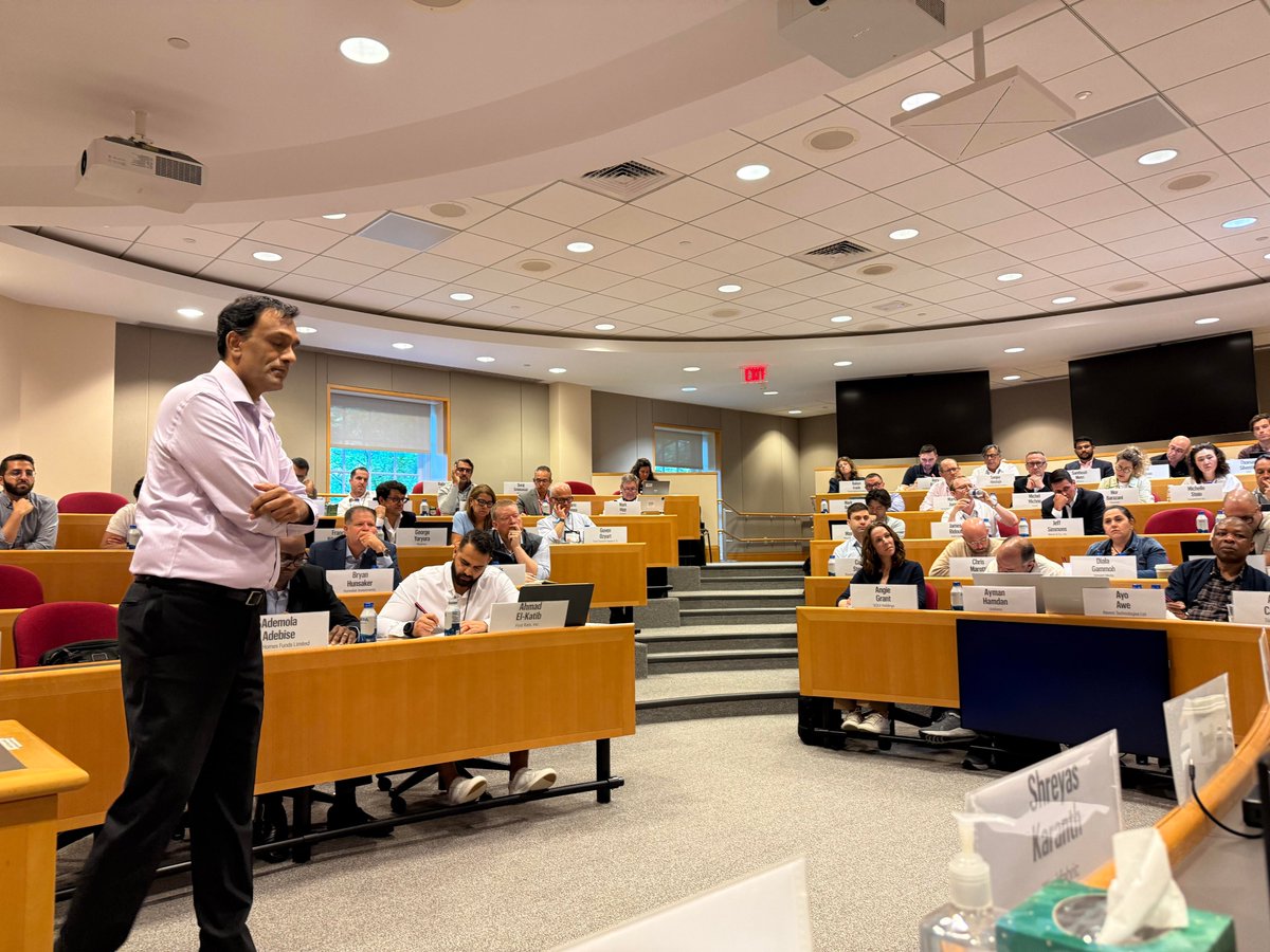 workfabricai's tweet photo. Workfabric AI was featured as a @HarvardHBS case study ("Workfabric AI: Building AI Twins")!

Last week, Prof. Suraj Srinivasan taught a case he co-authored with George Gonzalez about Workfabric AI in his class at HBS. The case explores how Workfabric AI pioneered the enterprise application of context engineering, leading to ContextFabric and the AI Twins it enables, along with the value they unlock for enterprises. And it also outlines how @imravikumars christened what we do as "context engineering". We were represented in class by @shreyas94 , Nash, @gnychis , and @RohanMurty .