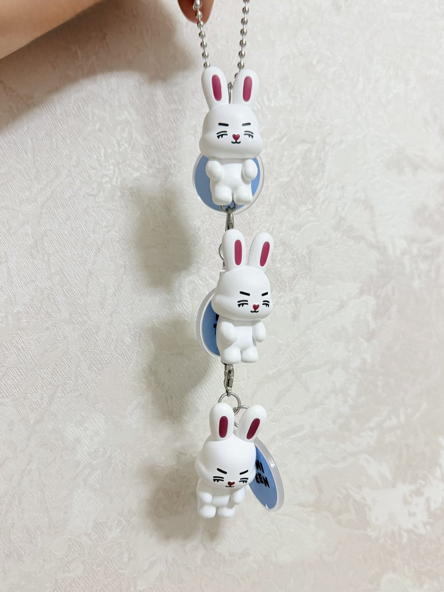 UWg55's tweet photo. かわいい🍒🍒🍒♡
下に行くほど悲壮感w https://t.co/gXUkJEV1VV