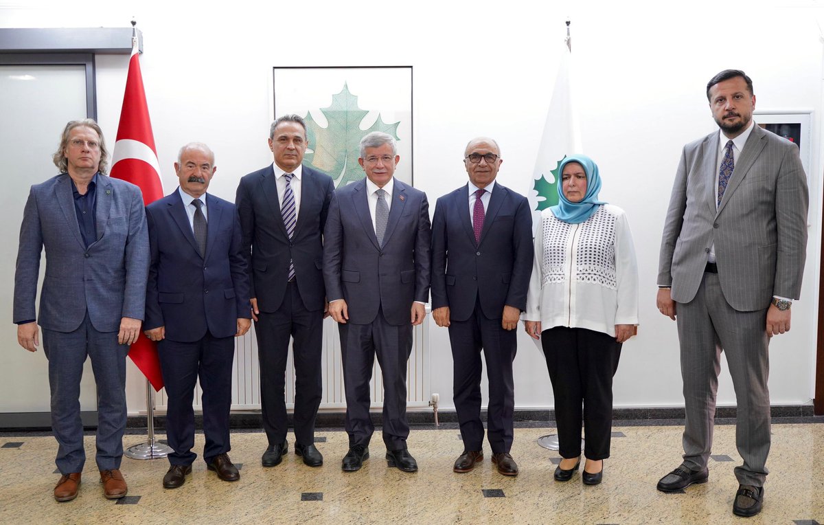 habadogan's tweet photo. Gelecek Partisi Genel Başkanı Sayın Ahmet Davutoğlu ile gerçekleştirdiğimiz resmi görüşmede, cemevlerinin ibadethane statüsüne yönelik yasal süreç ele alınmıştır. Bu konuda tüm siyasi partilerin ortak imzasıyla Meclis’e bir kanun teklifi sunulmasının gerekliliği vurgulanmıştır. https://t.co/crbUyv715A