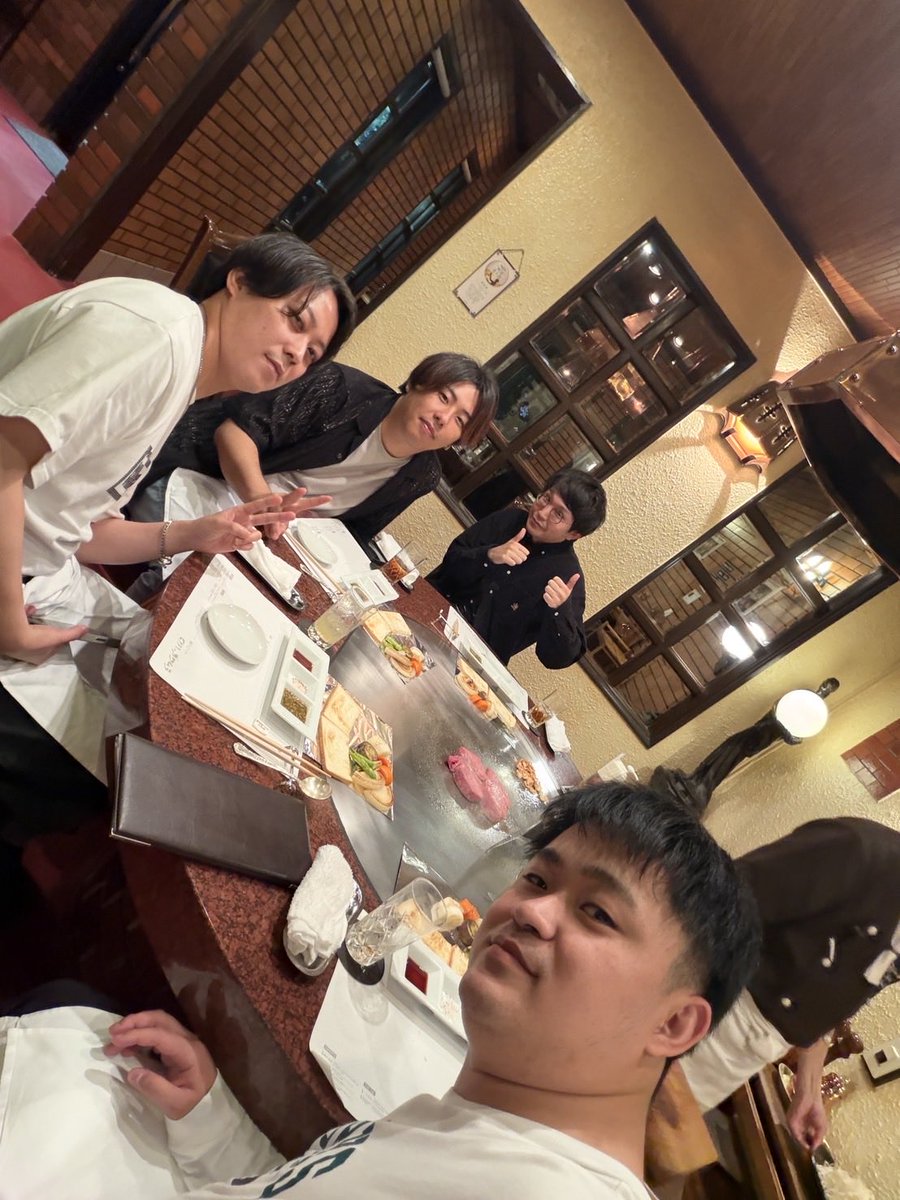 raika0211's tweet photo. シンさん爆浮き会
ごちです！ https://t.co/5NtkCiKAFB