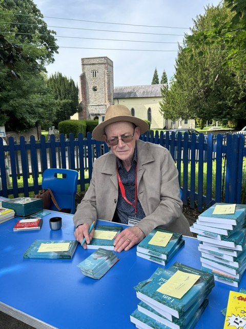 moses_brian's tweet photo. errific afternoon at St. Katharine's Primary School, Knockholt yesterday, with Sarah Pakenham from
@Scallywagpress for the launch of "I Am Ray's Imaginary Friend. Children were so well prepared, so attentive and enthusiastic. Many books sold too which is always a plus! https://t.co/5T2Emh1KNb