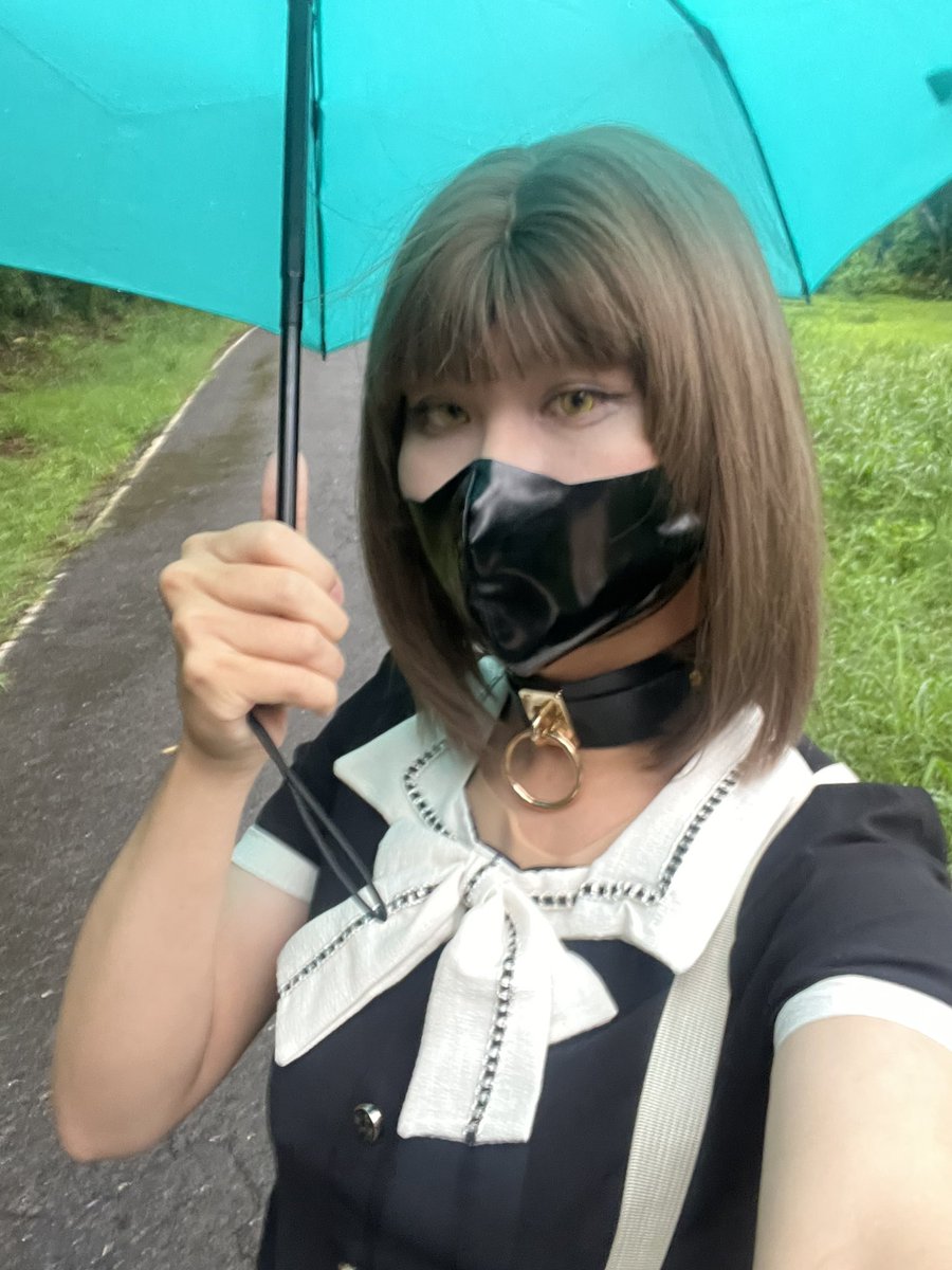 xiaozzz0000's tweet photo. 雨中漫步 享受雨中泥土的味道 https://t.co/VeeCPOsTm8