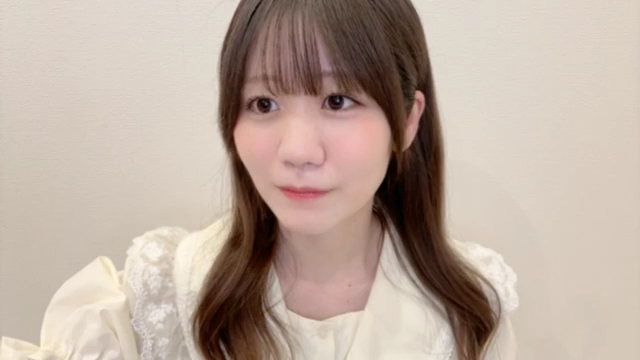 have_to_save's tweet photo. 21時31分からなっちゃんの配信🌙
今日の洋服、かわいかったね🥰

いろいろな話楽しかったね😊
公演見に行きたいな
明日の公演も頑張ってね～

今日もありがとう！
今日のもしもしは23時か23時30分に予定！
その前に眠ってしまったらごめんね！

#NGT48
#水津菜月 
#すい分補給🌙 https://t.co/IqT8yerxm9