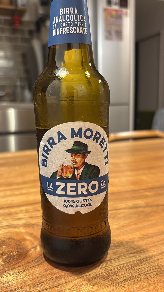 megllXV's tweet photo. 火曜日もお疲れ！！
このノンアル美味しいから全世界飲んで https://t.co/SrO4g48MhB