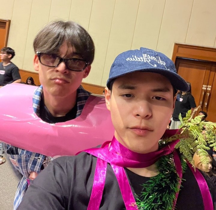 BLalettaM's tweet photo. It's a family outing I'm getting emotional 

OHMPOON OUTING DAY 

#GMMTVOuting2026 https://t.co/m1W4MuJ86P