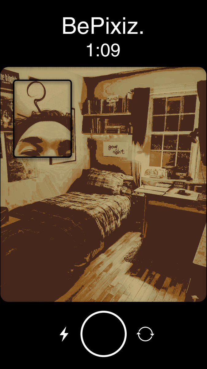 G0LDENGIRL_'s tweet photo. goldenhaze just post a bereal 

questionnement profond sur la vie et sur mes cheveux https://t.co/ICTAkIEcuA