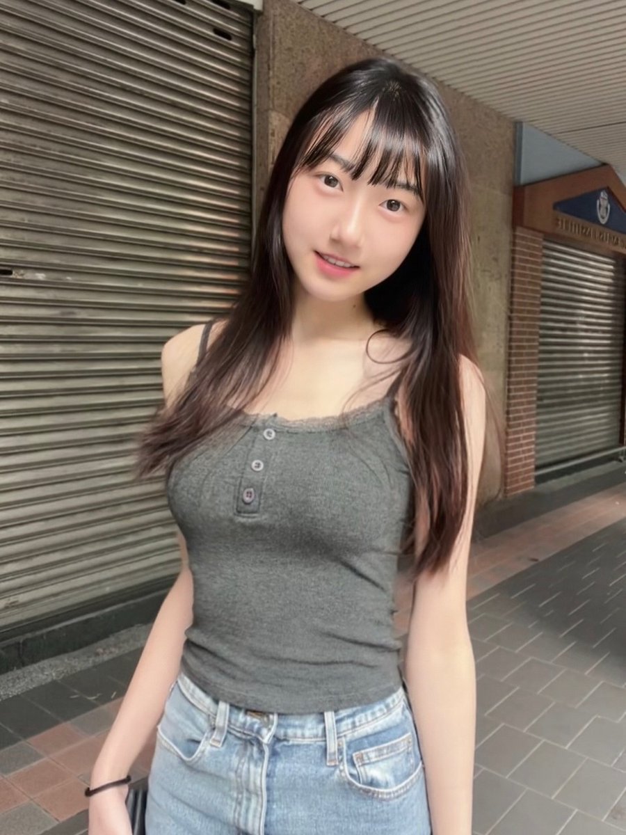 59420C's tweet photo. 認真問 
幹鮑魚跟幹菊花的感覺差在哪裡… https://t.co/EhFeXJnRgP