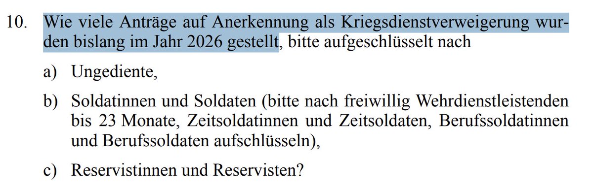 nymoen_ole's tweet photo. Sehr, sehr bemerkenswert: Die Bundesregierung verweigert die Auskunft, wie viele Anträge auf Kriegsdienstverweigerung es zuletzt gab. 

Das war bis vor wenigen Monaten noch üblich. Nun widerspricht das dem "Staatswohl".

Scheint super zu laufen, die Kriegstreiberei. https://t.co/K3HnNcVSSP