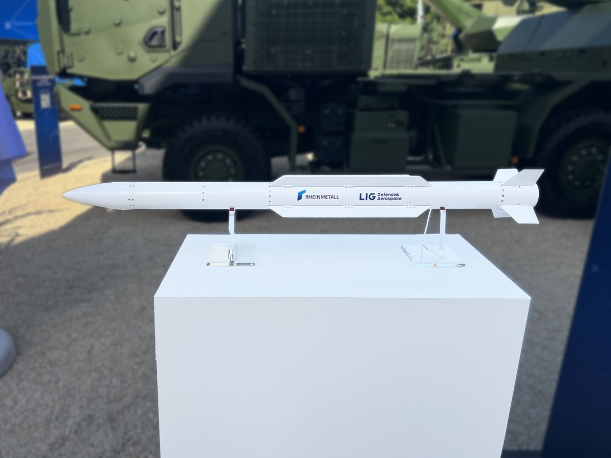 esutde's tweet photo. Auf der #Eurosatory haben @RheinmetallAG und die südkoreanische LIG Defense&amp;Aerospace ein Joint Venture vereinbart, dass Luftverteidigungsraketen von LIG in Europa und der NATO vermarkten soll.

https://t.co/kLgffiLppD https://t.co/2xQ8eAXjfc