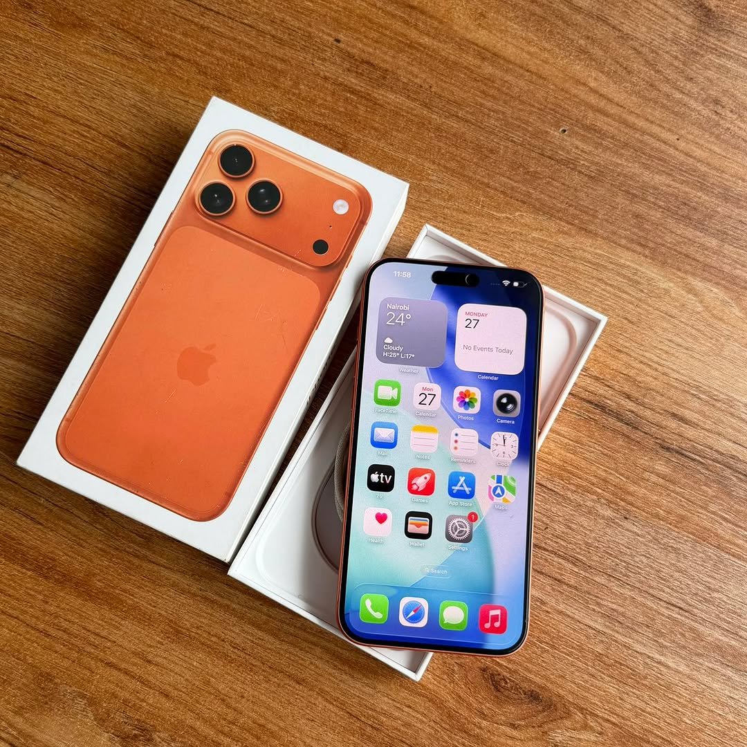 nabtechscopug's tweet photo. iPhone 17 Pro Max 256GB

✅Used 
✅Model : ZA/A
✅Battery 💯
✅Cc : 110
✅Comes with warranty : (4/12/2026)

🏷️4,790,000 UGx https://t.co/O54i2KFEpr